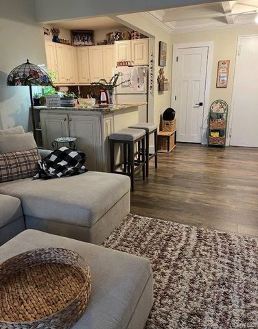 210 E Broadway 6J, Long Beach, NY 11561