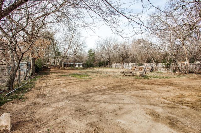 705 Liberty Street, Weatherford, TX 76086