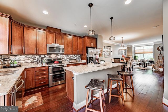 20 MERIDIAN LN, Towson, MD 21286