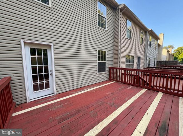 8641 CENTERTON LN, Manassas, VA 20111