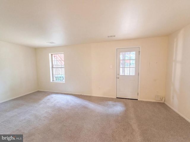 8641 CENTERTON LN, Manassas, VA 20111
