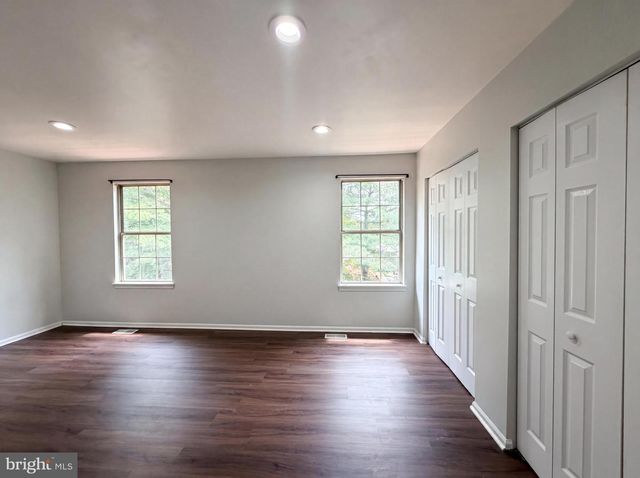 8641 CENTERTON LN, Manassas, VA 20111