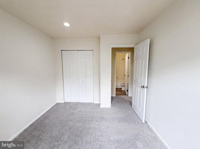 8641 CENTERTON LN, Manassas, VA 20111