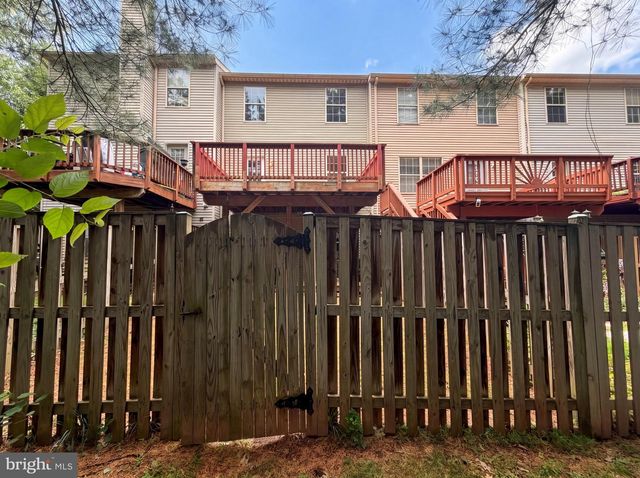 8641 CENTERTON LN, Manassas, VA 20111