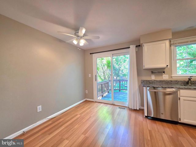 3004 KINGS VILLAGE RD, Alexandria, VA 22306