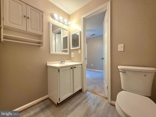 3004 KINGS VILLAGE RD, Alexandria, VA 22306