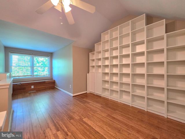 3004 KINGS VILLAGE RD, Alexandria, VA 22306