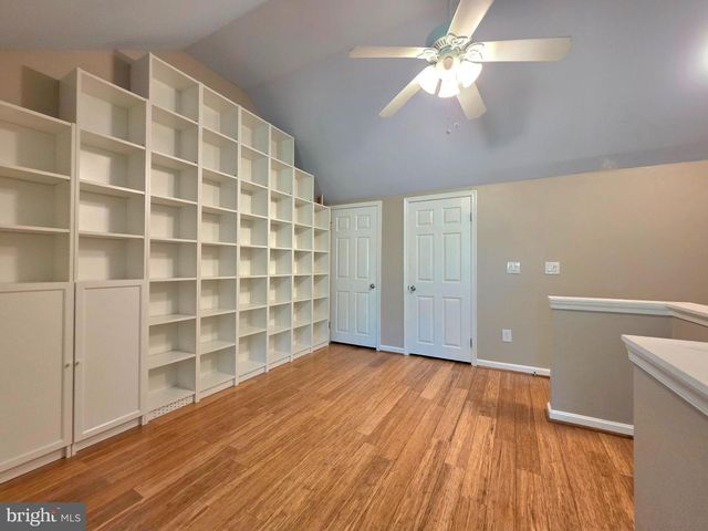 3004 KINGS VILLAGE RD, Alexandria, VA 22306