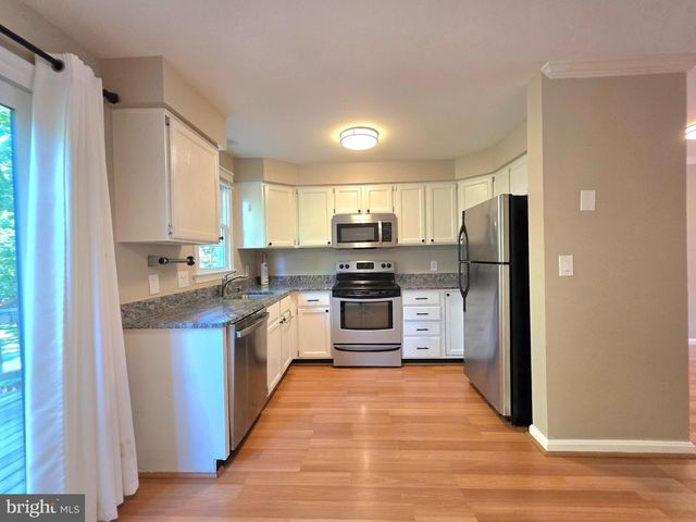 3004 KINGS VILLAGE RD, Alexandria, VA 22306