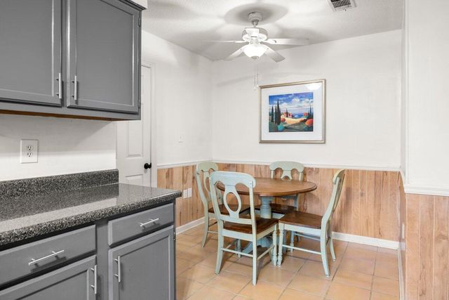 2205 Calle De Marbella, Navarre, FL 32566