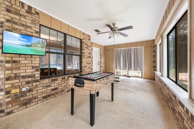 2205 Calle De Marbella, Navarre, FL 32566