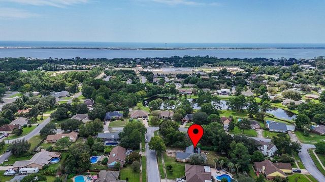 2205 Calle De Marbella, Navarre, FL 32566