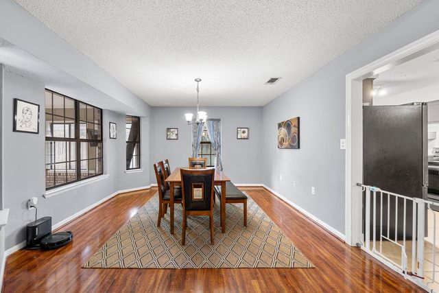 2205 Calle De Marbella, Navarre, FL 32566