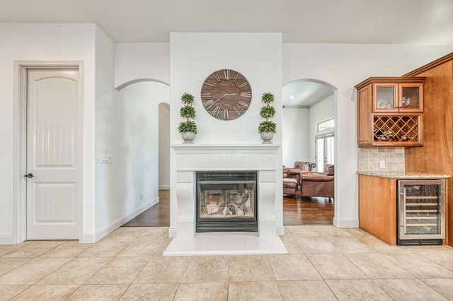 1634 N Cindy Avenue, Clovis, CA 93619