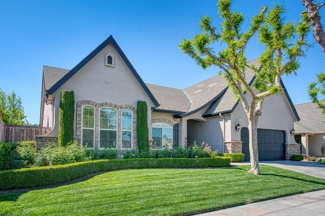 1634 N Cindy Avenue, Clovis, CA 93619