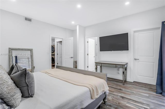 3321 Simms Street 13B, Hollywood, FL 33021