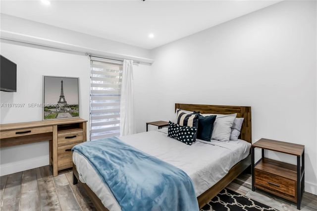 3321 Simms Street 13B, Hollywood, FL 33021