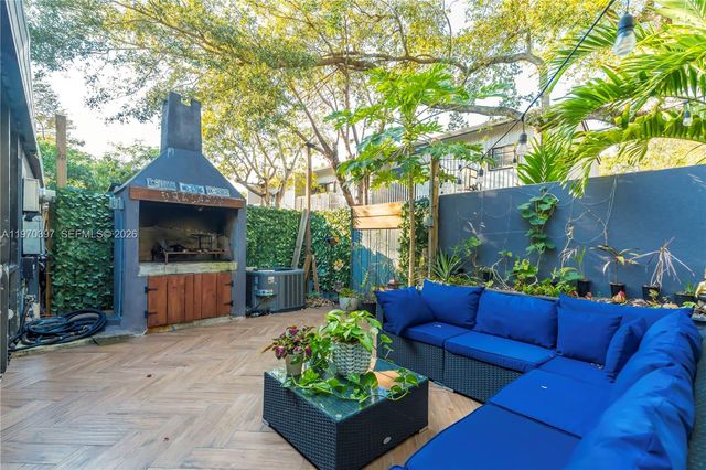 3321 Simms Street 13B, Hollywood, FL 33021