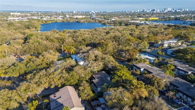 3321 Simms Street 13B, Hollywood, FL 33021