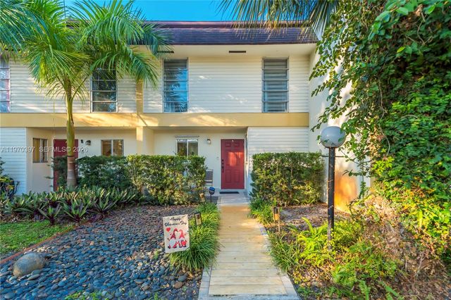 3321 Simms Street 13B, Hollywood, FL 33021