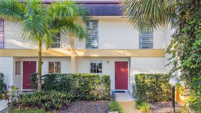 3321 Simms Street 13B, Hollywood, FL 33021