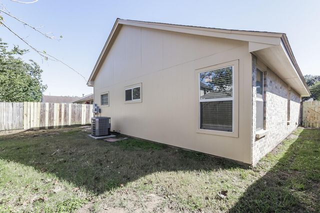 10318 Bushy Creek Drive, Houston, TX 77070