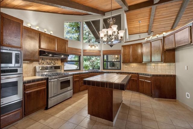 2608 Willowdale Dr, El Dorado Hills, CA 95762