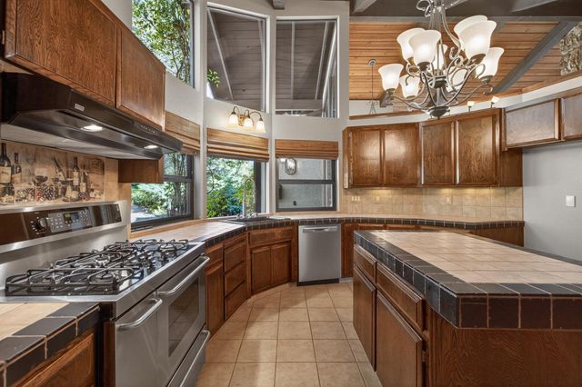 2608 Willowdale Dr, El Dorado Hills, CA 95762