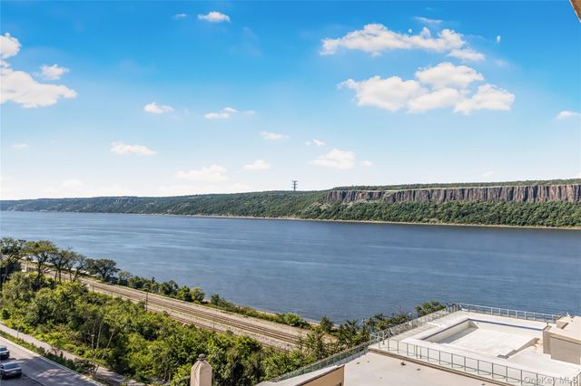 1155 Warburton Avenue 6H, Yonkers, NY 10701