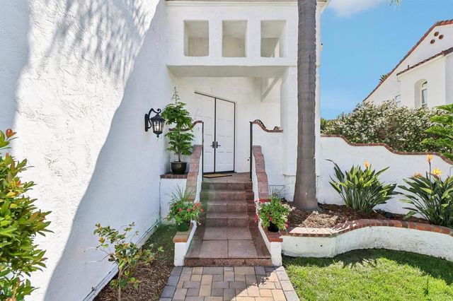 4923 Amador Drive, Oceanside, CA 92056