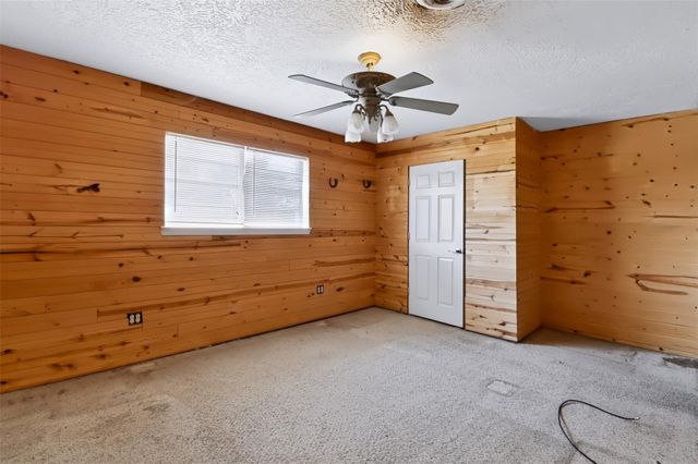 211 Rue Orleans Street, Baytown, TX 77520