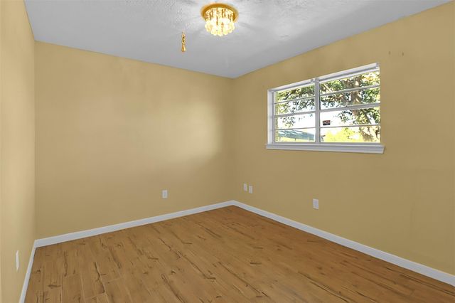 211 Rue Orleans Street, Baytown, TX 77520