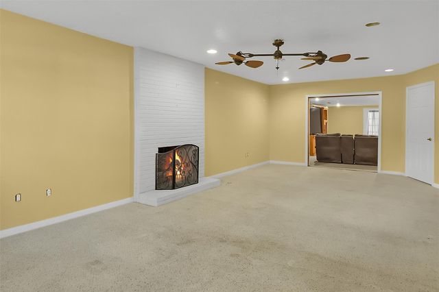 211 Rue Orleans Street, Baytown, TX 77520