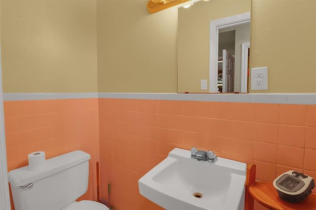 211 Rue Orleans Street, Baytown, TX 77520