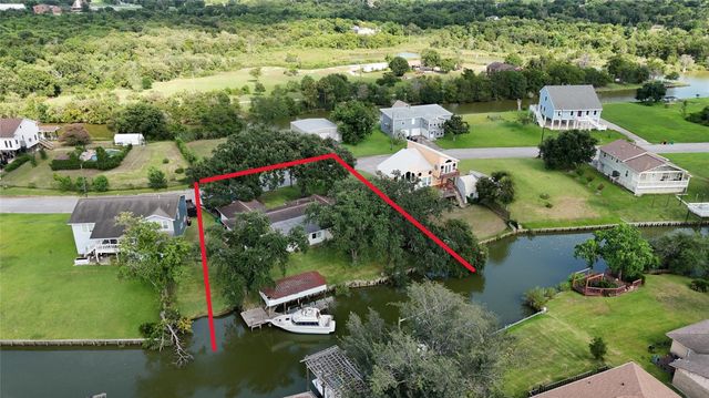211 Rue Orleans Street, Baytown, TX 77520