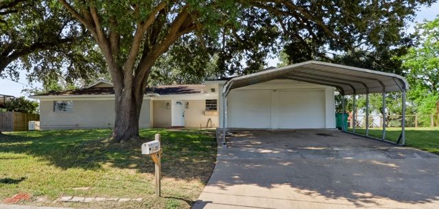 211 Rue Orleans Street, Baytown, TX 77520