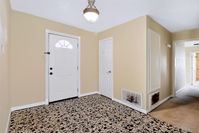 211 Rue Orleans Street, Baytown, TX 77520