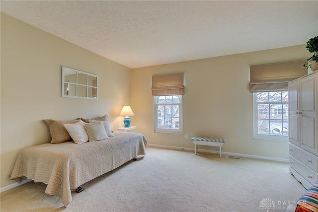 4204 Country Glen Circle, Beavercreek, OH 45432
