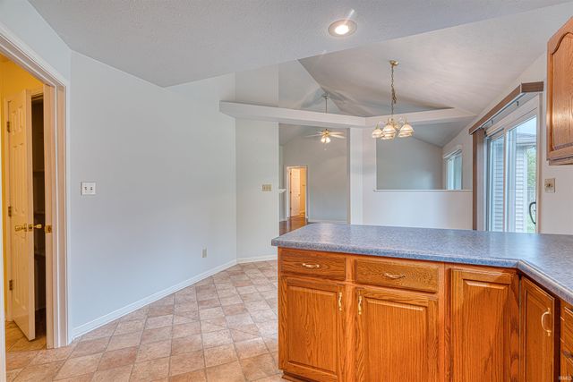 10555 Willow Creek Road, Newburgh, IN 47630