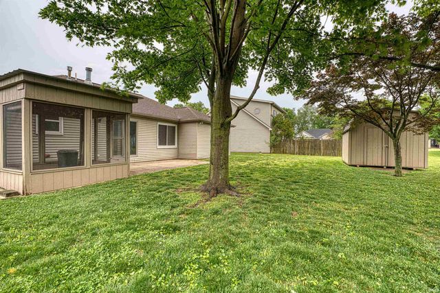 10555 Willow Creek Road, Newburgh, IN 47630