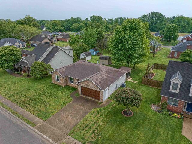 10555 Willow Creek Road, Newburgh, IN 47630