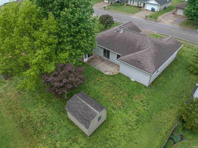 10555 Willow Creek Road, Newburgh, IN 47630