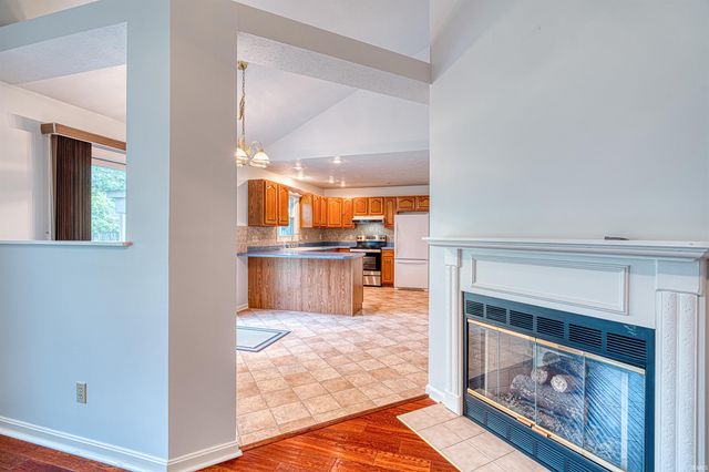 10555 Willow Creek Road, Newburgh, IN 47630