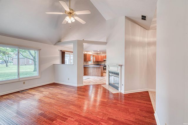 10555 Willow Creek Road, Newburgh, IN 47630