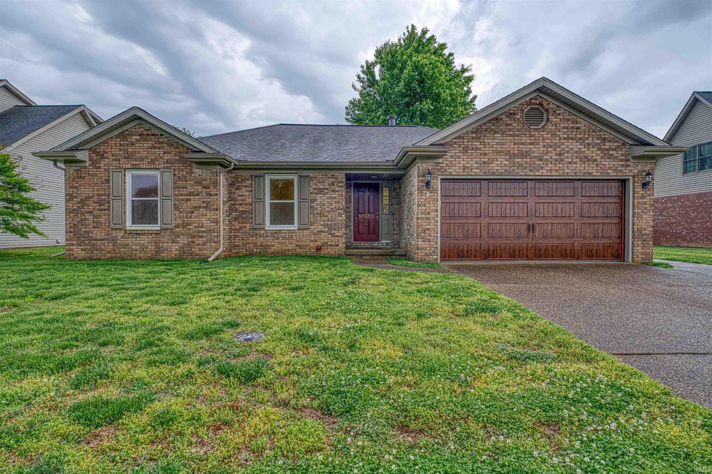 10555 Willow Creek Road, Newburgh, IN 47630