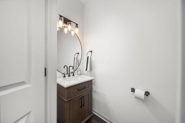 5021 Barkstone Drive, Grove City, OH 43123