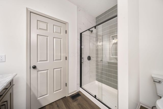 5021 Barkstone Drive, Grove City, OH 43123