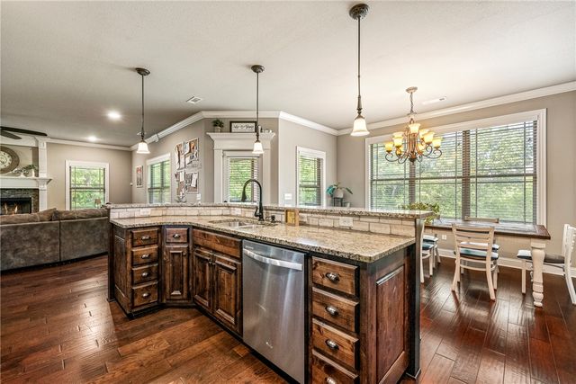 12286 Greenstone Drive, Bentonville, AR 72712