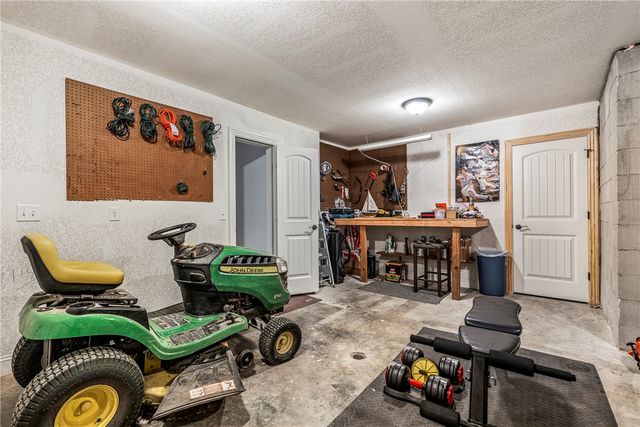 12286 Greenstone Drive, Bentonville, AR 72712