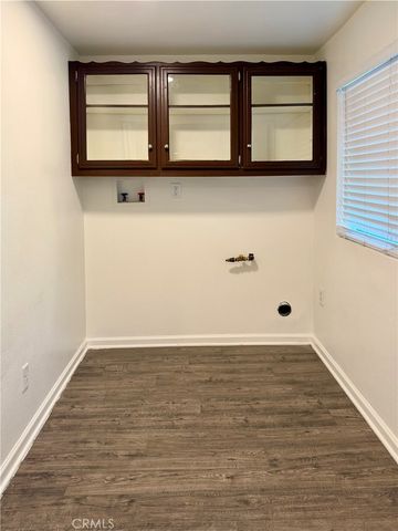 22800 Runnymede, West Hills, CA 91307